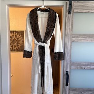 Luxurious White and Brown Faux Fur Trim Robe
